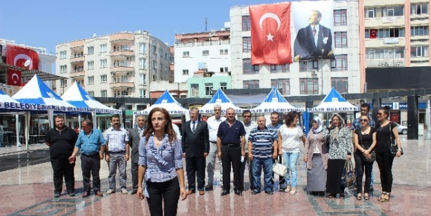 Kilis’te Add, Chp İle Mhp Alternatif Çelenk Sundu