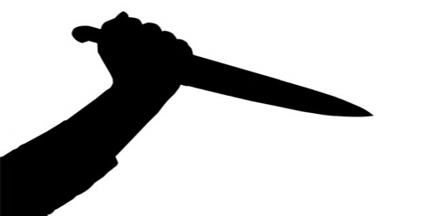 Otobüse kendini taciz eden adamı bıçakladı!