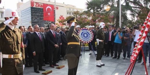 Bursa’da Zafer Bayramı İspanyol Ezgileriyle Kutlandı