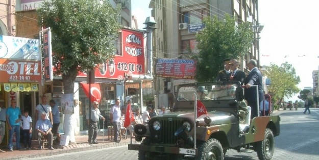 Burhaniye’de Zafer Bayramı Kutlaması