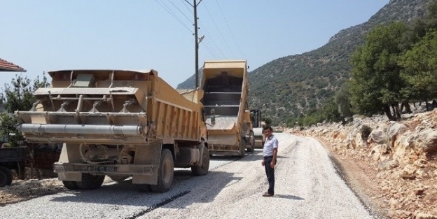 Demre, Menderes Türel’le Yolunu Buldu