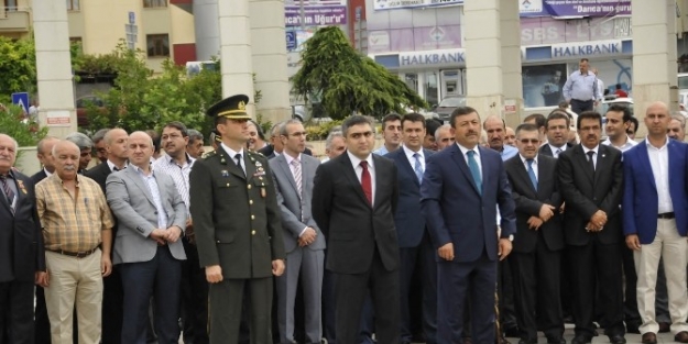 Darıca Zafer Bayramı’nı Kutladı