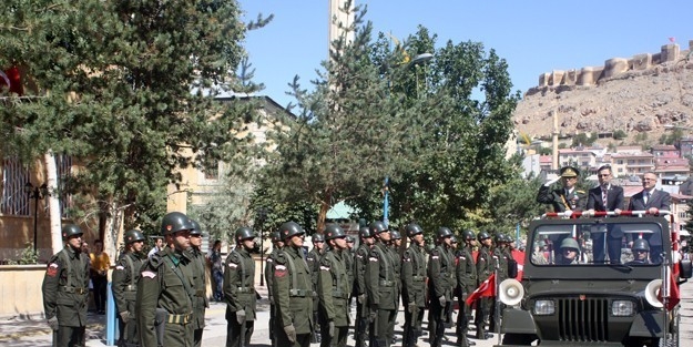 Bayburt’ta Zafer Bayramı Coşkusu