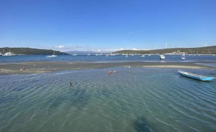 Seferihisar'da korkutan görüntü! Deniz 25 metre çekildi...