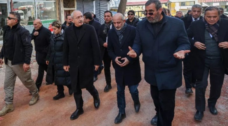 CHP Genel Başkanı Kılıçdaroğlu, depremzedeleri ziyaret etti