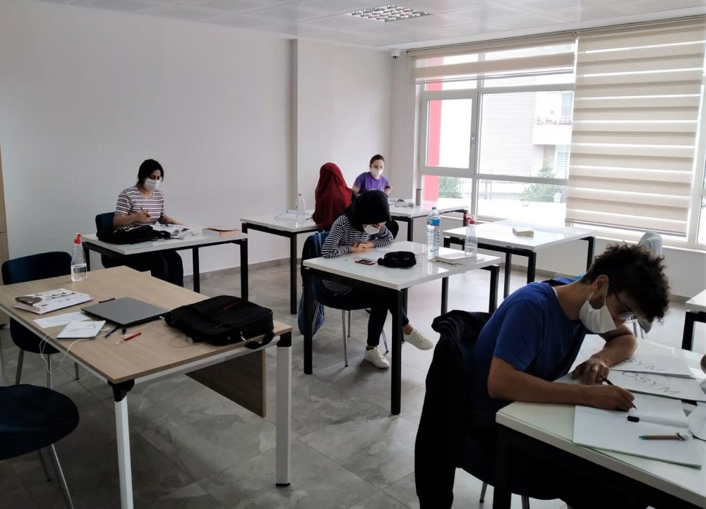  Osmangazi’de öğrenciler sınava Bilgi Evleri’nde hazırlandı