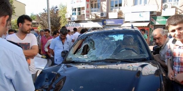 Ters Yöne Giren Araç Yayaya Çarpti
