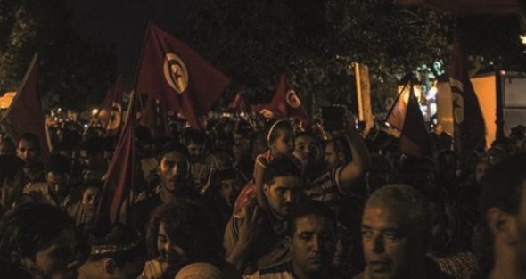 Tunus karanlığa esir düştü