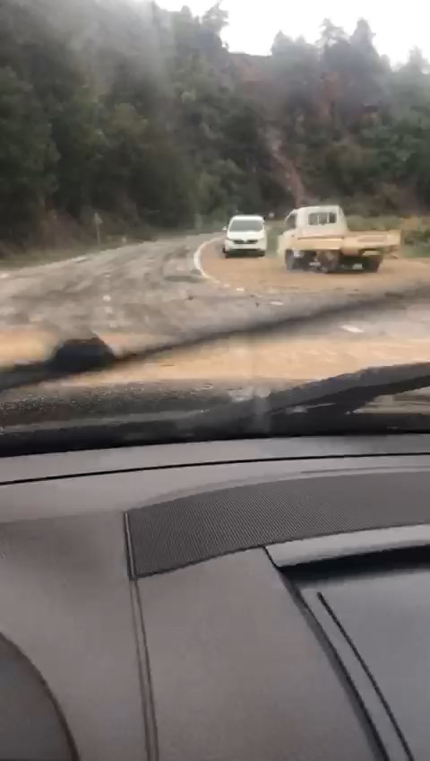 Bursa'daki sel felaketinde yakınları için böyle yardım istedi