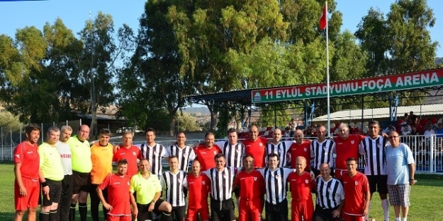 Nihat Hüsenay Masterler Futbol Turnuvası’nı Foça Belediyespor Kazandı