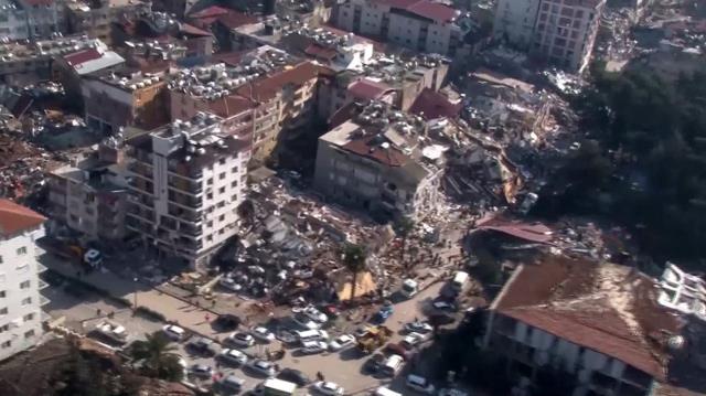 Enkaz yığınına dönen Hatay havadan görüntülendi!