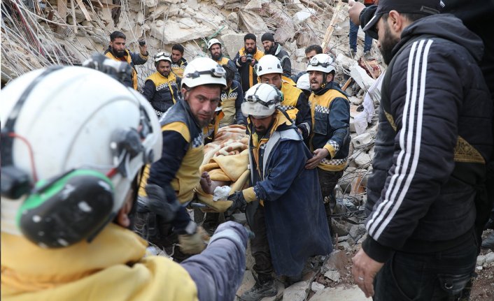 Suriye'de depremdeki can kaybı bin 250'ye ulaştı