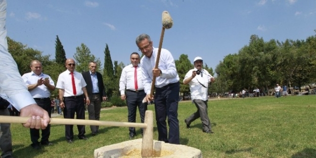 Başkan Köşker Derneklerin Yanında