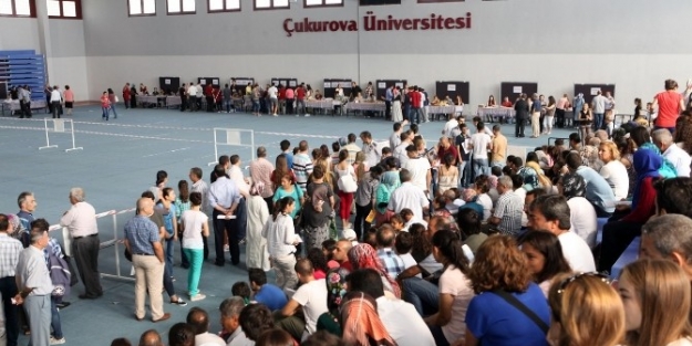 Çukurova Üniversitesi’nde Kayıt Heyecanı Başladı