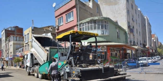 Adıyaman’da Ana Arterler Asfaltlanıyor