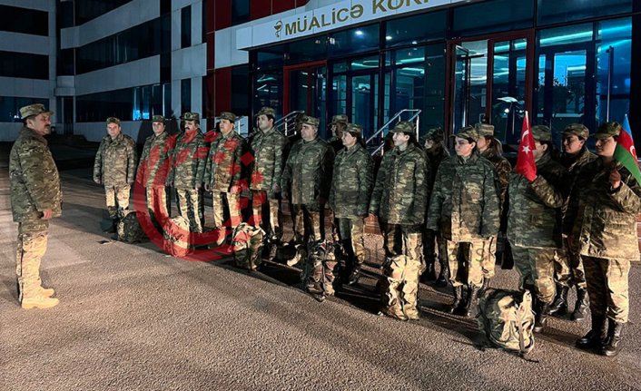 Azerbaycan, 20 kişilik askeri sağlık personelini Türkiye'ye gönderdi