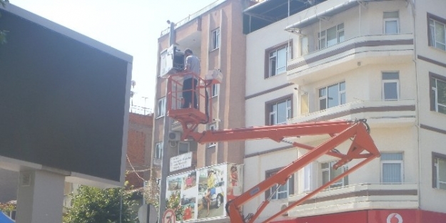 Bilecik’te Mobese Kameralarının Bakımları Yapılıyor