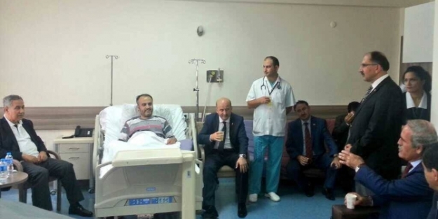 Bülent Arınç'tan İnegöl Belediye Başkanı'na ziyaret