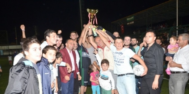 Kartepe Turnuvası’nda Şampiyon Şirinsulhiyespor