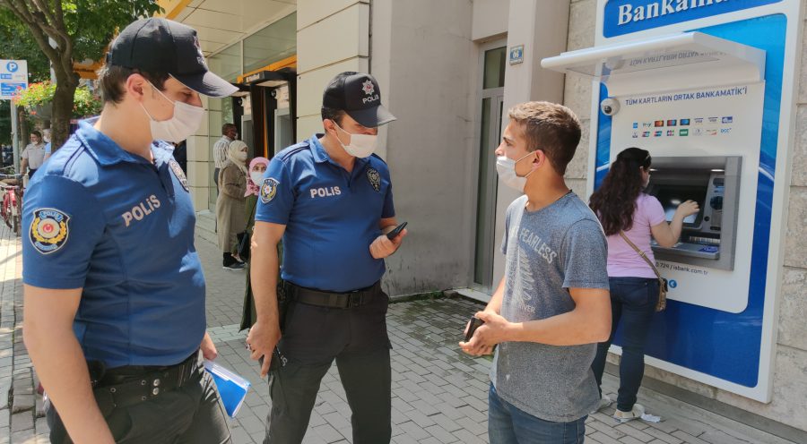 Bursa'da ekipler onlara da ceza kesti!