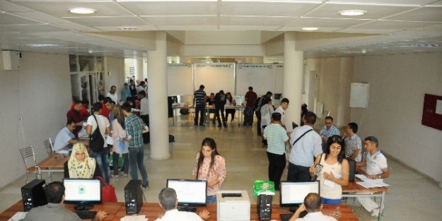 Iğdir Üniversitesi’nde Kayıtlar Başladı