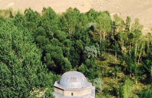 Van’da 400 Yıllık Cami Dimdik Ayakta