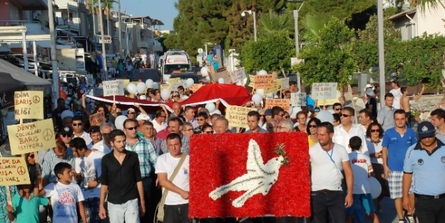 Didimliler Barış İçin Yürüdü