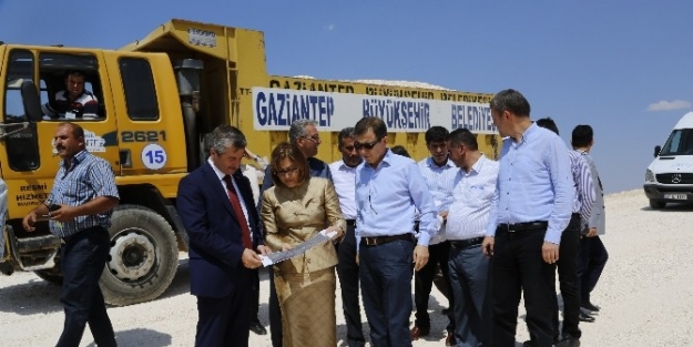 Başkanlar Yol Genişletme Çalişmasini Yerinde İnceledi