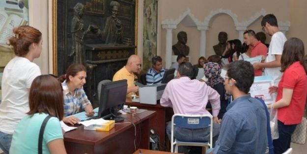 Selçuk Üniversitesi’nde Kayıt Heyecanı Başladı