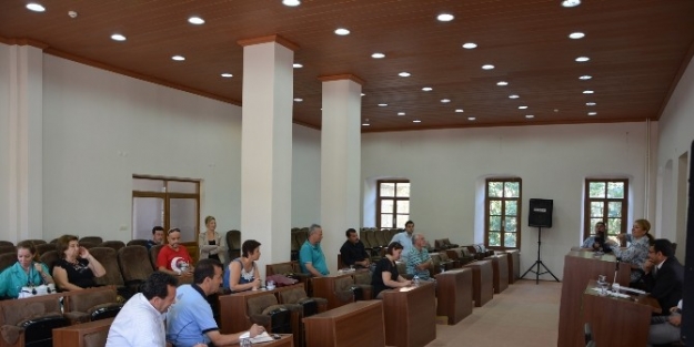 Urla Halkı Anlatıyor, Belediye Başkanı Dinliyor