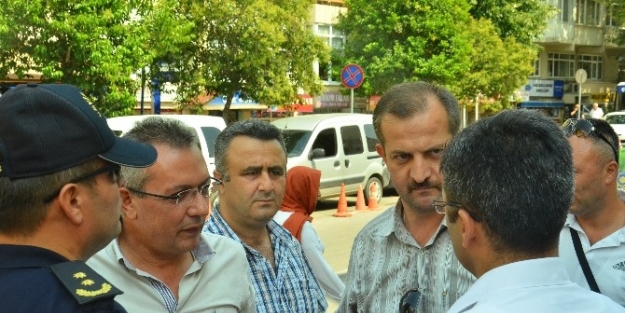 Kocaeli’de Çelenk Gerginliği