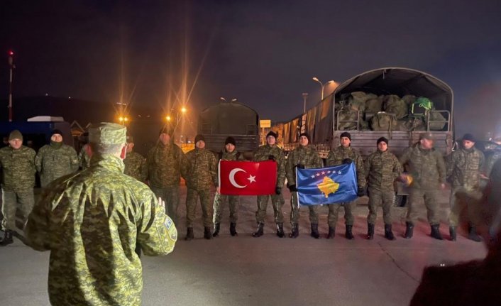 Kosova ve Hırvatistan'dan ekipler Türkiye'ye hareket etti