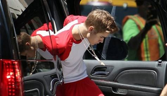 Justin Bieber'e tutuklama şoku!