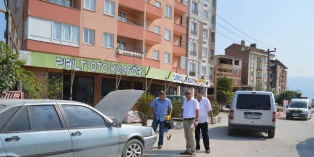 Tamir İçin Araba Altındayken Silahlı Saldırıya Uğradı