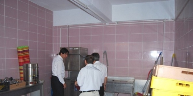 Selendi Kaymakamı Okullarda İnceleme Yaptı