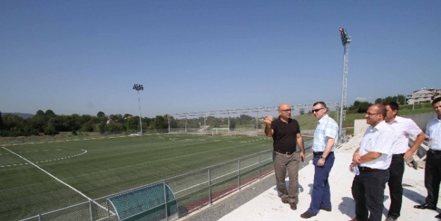 Büyükşehir Modern Tesislerde Spor İmkani Sunuyor