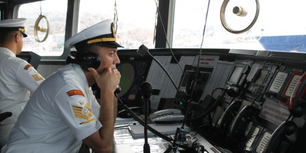 Sahil Güvenlik Gece Gündüz Hayat Kurtarıyor