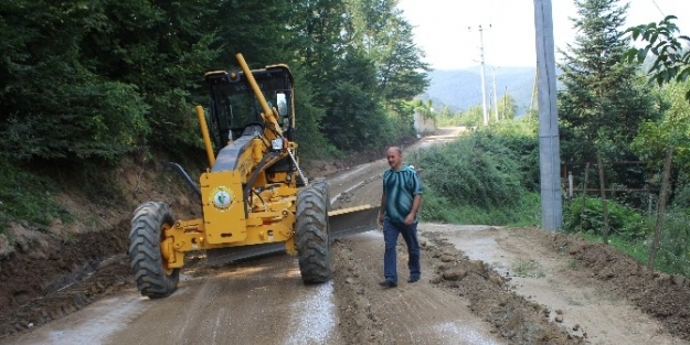 Karapürçek’te Asfalt Öncesi Çalişmalar Sürüyor