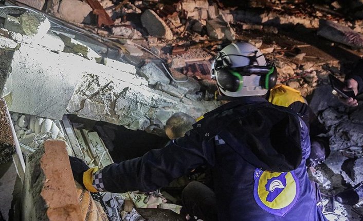 Suriye'de ölü sayısı 427'ye yükseldi, yüzlerce kişi yaralandı