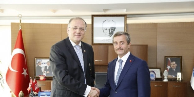 Milletvekili Koçer’den Başkan Tahmazoğlu’na Ziyaret