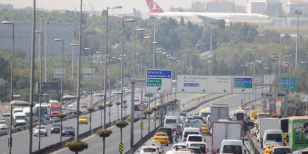 Metrobüs seferleri başladı