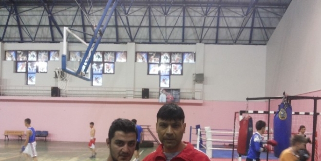 Ahmet Cömertte 1 Palandökenli Sporcu