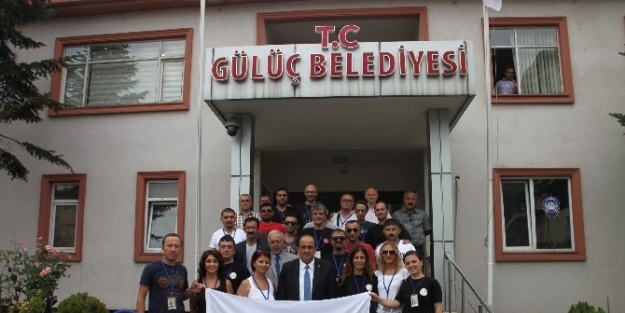 Foklör Ekibi Başkan Demirtaş’ı Ziyaret Etti