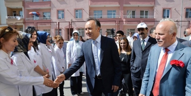 Vali  Altıparmak:  "erzurum Marka Şehri Olacak. Bundan Kimsenin Endişesi Olmasın"