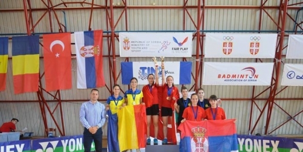 Badmintoncular Sırbistan’dan Şampiyon Döndüler
