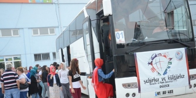 Düzceli Kızlar Isparta’yi Keşfe Gitti