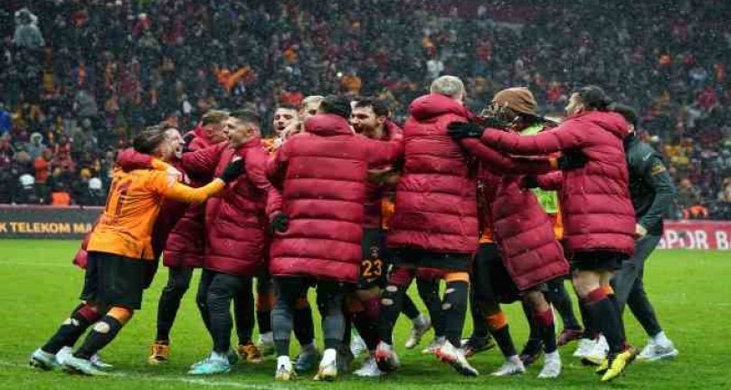 Galatasaray üst üste 15. galibiyetini aldı