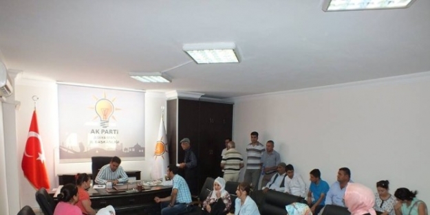 Başkan Fırat, Vatandaşların Sorunlarını Dinlemeye Devam Ediyor