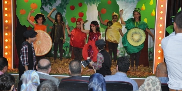 Çelikcan: "toplumlara En İyi Mesaj Sanat Yoluyla Verilir"