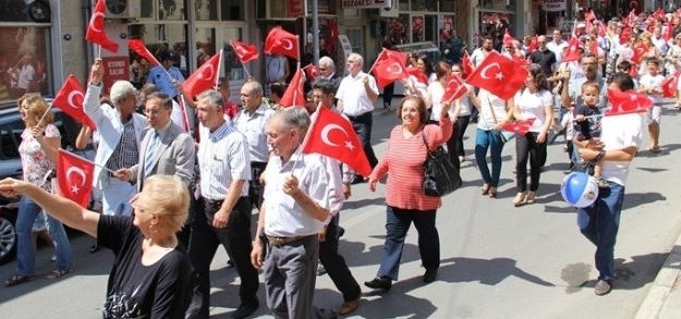 Çiçek Başkenti Bayındır’da Kurtuluş Coşkusu